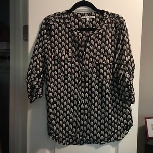 Collective Concepts Rilo Arrow Print blouse